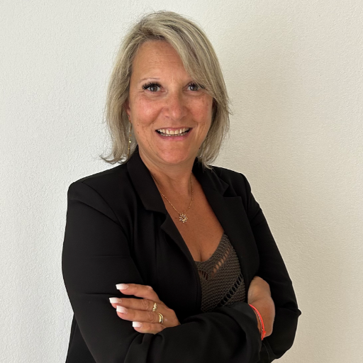 IAD Carole Linon