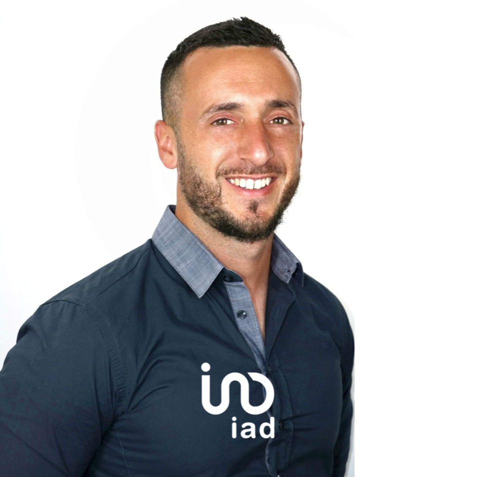 IAD David Giralt