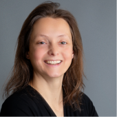Delphine HAGGUI