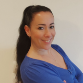 Stephanie SCHROEDER