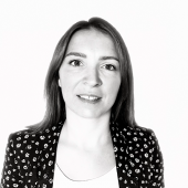 Lucie NEUVILLE