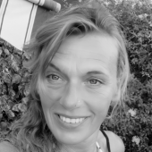 Anne ROUX