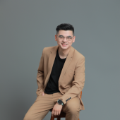 Alex ZHENG