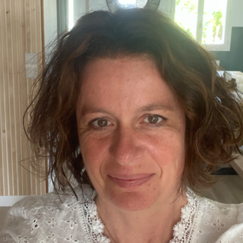 IAD Suzy Jolly