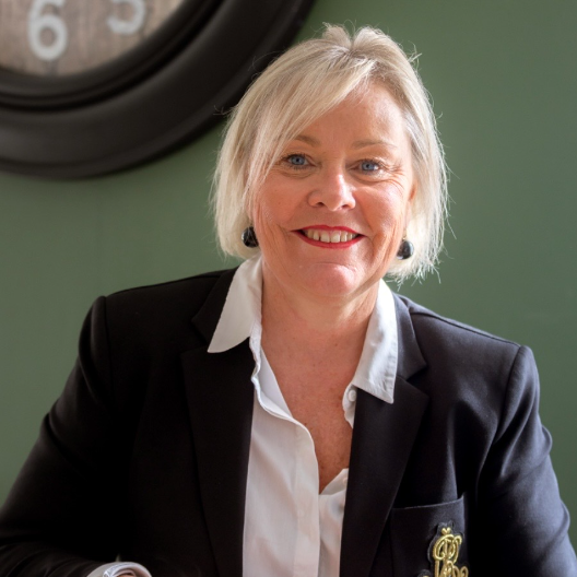 IAD Angelique Denechere