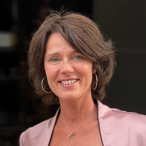IAD Arline Effertz