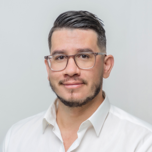 IAD Derek Lesport