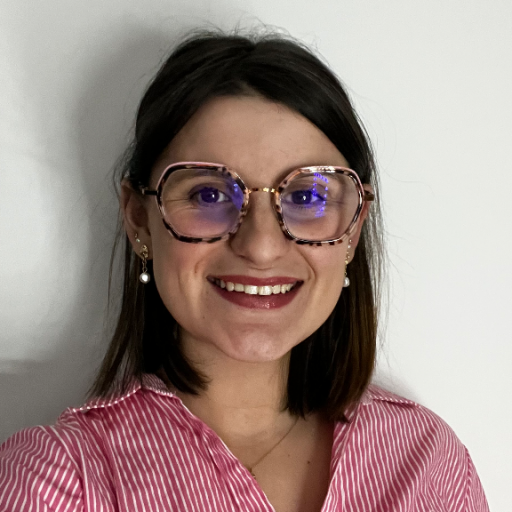 IAD Naomi Davaux
