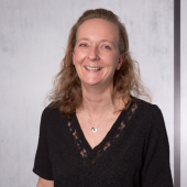Nathalie DE SOUTER