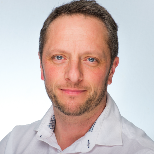 IAD Lukas Gisbert Mora