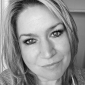 Stephanie RENOUARD