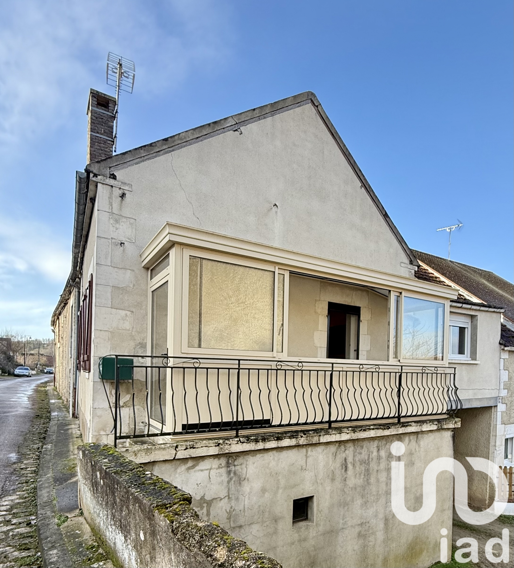 Maison à vendre à Gy-l'Évêque — 84 000 € — IAD France