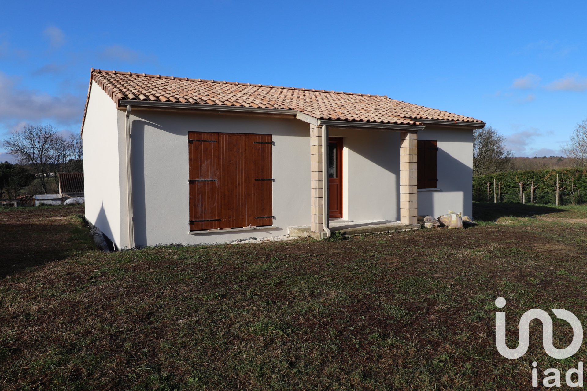 Maison à vendre à Montguyon — 84 500 € — IAD France