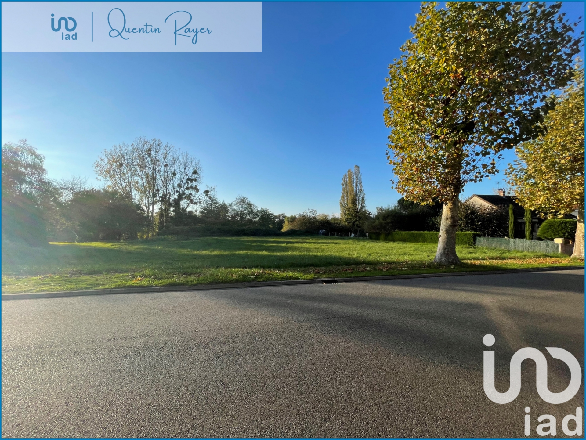 Terrain à vendre à Lurcy-Lévis — 20 000 € — IAD France