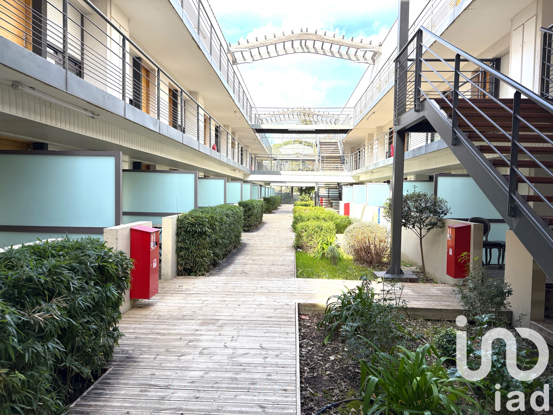 Vente appartement à Éguilles (13510) : studio 1 pièce 22 m² - 2102421 — 10