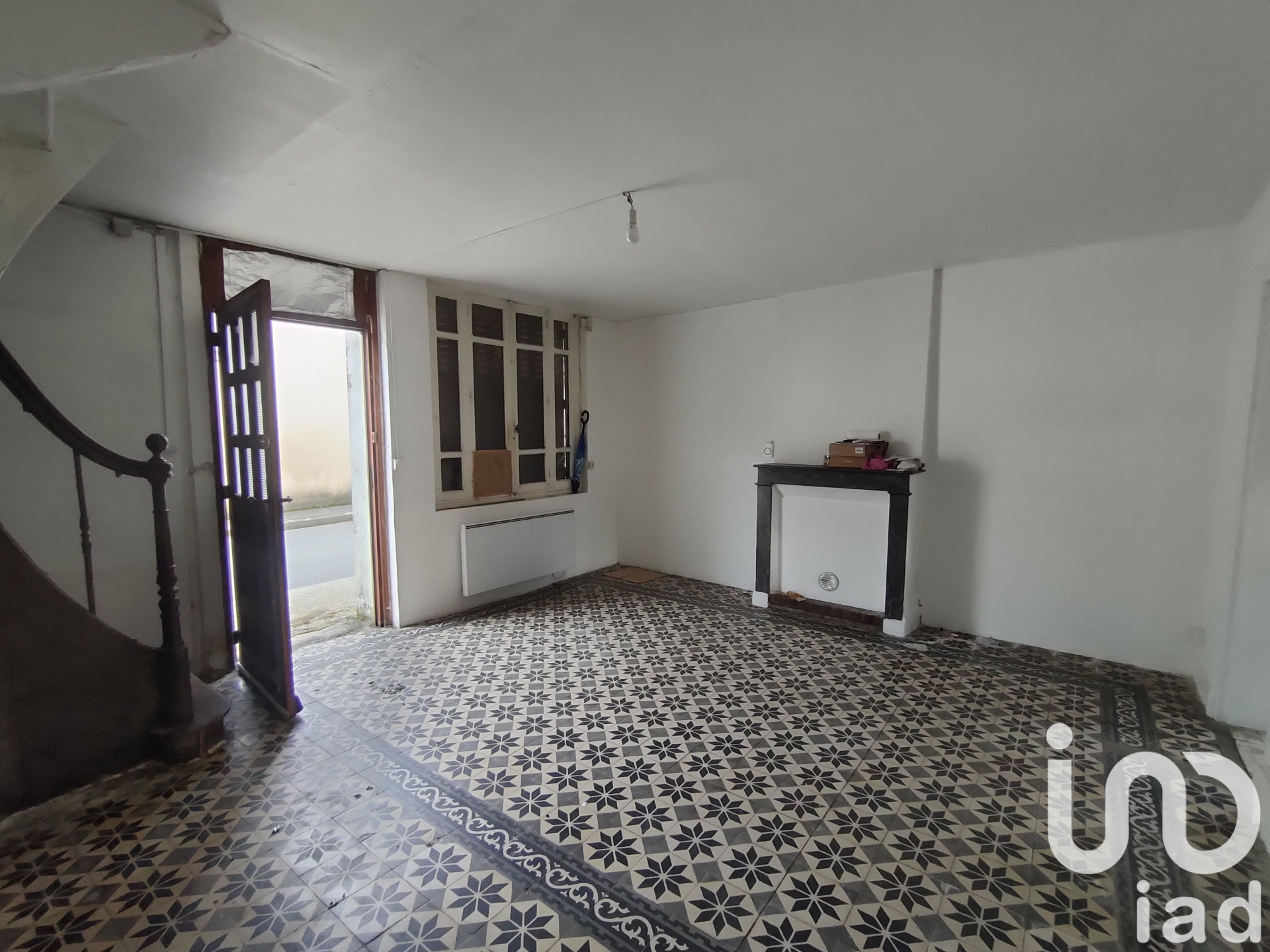 Maison à vendre à Écorpain — 35 000 € — IAD France