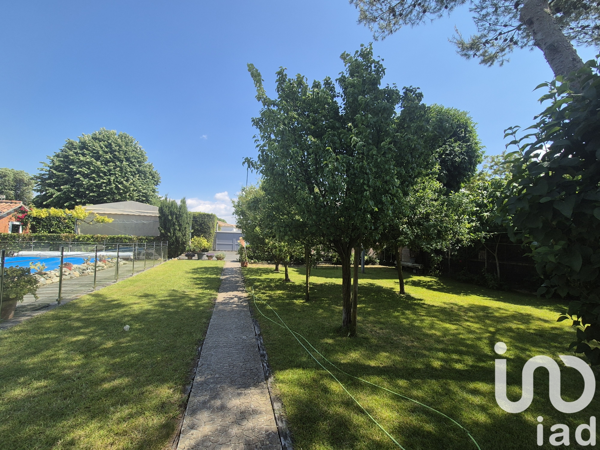 Vente maison à Bourgneuf (17220) : demeure 14 pièces 574 m² - 2102306 — 4