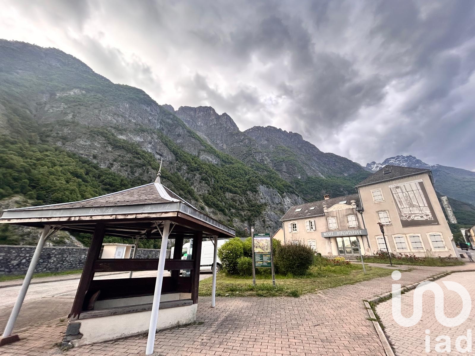 Vente appartement à Livet-et-Gavet (38220) : appartement 3 pièces 78 m² - 2097427 — 25