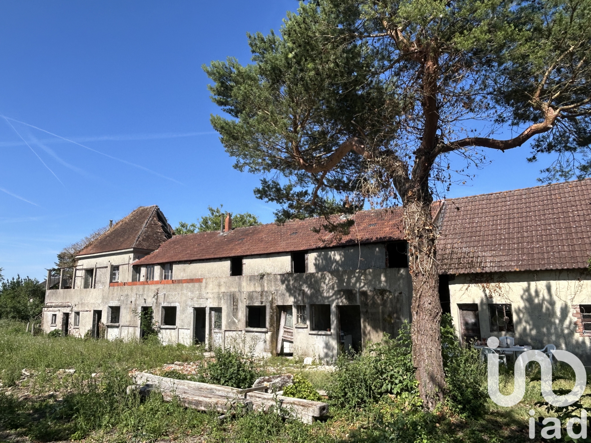 Maison à vendre à Bellegarde — 59 000 € — IAD France