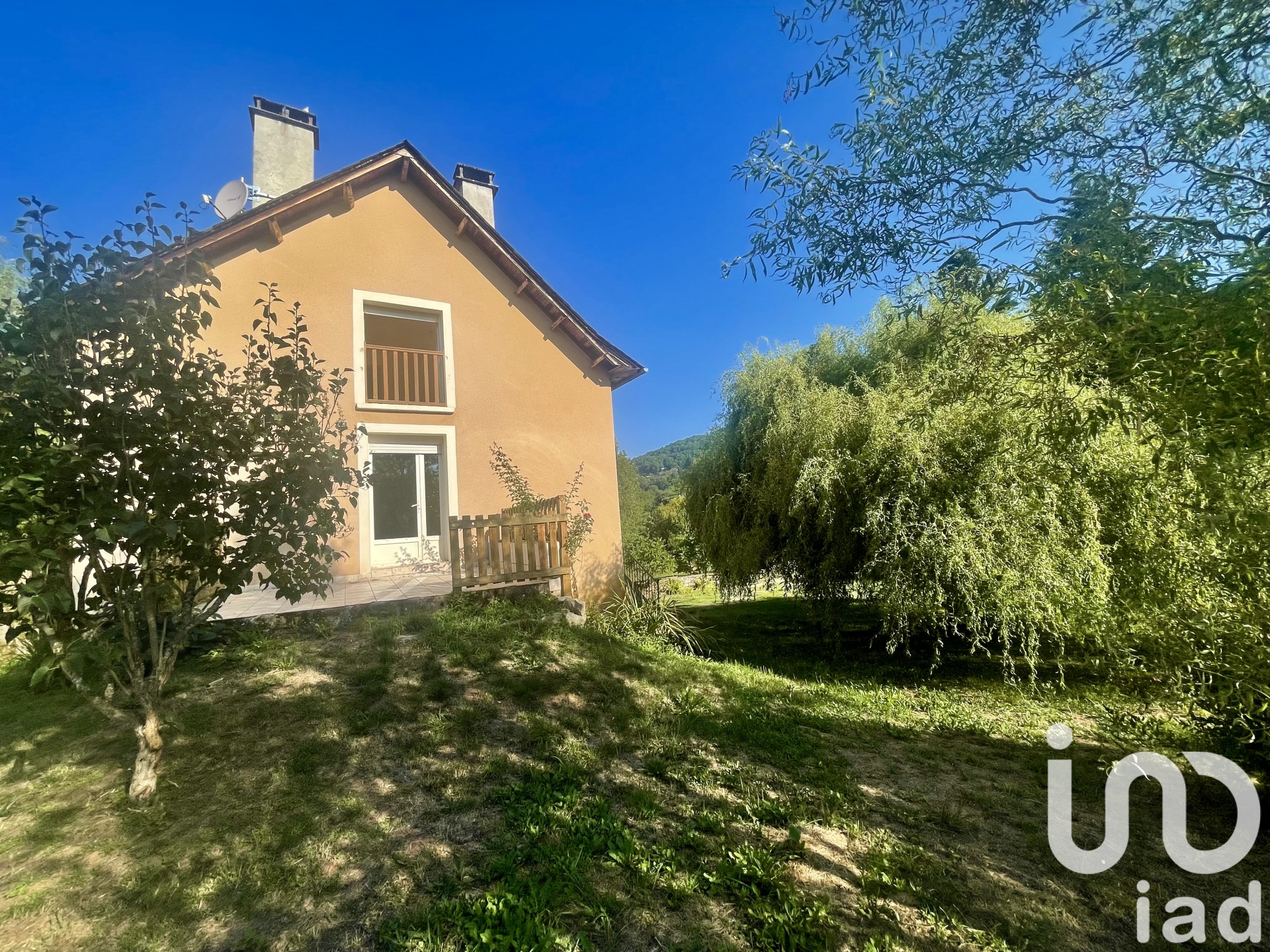 Vente maison à Saint-Laurent-d'Olt (12560) : maison de campagne 6 ...