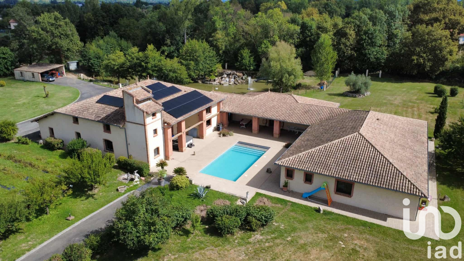 Maison 12 pièces 640 m²
