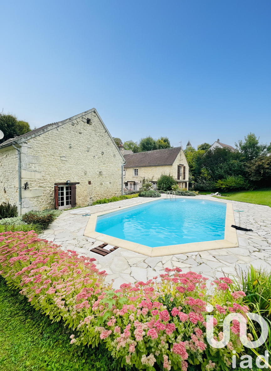 Maison 9 pièces 275 m²