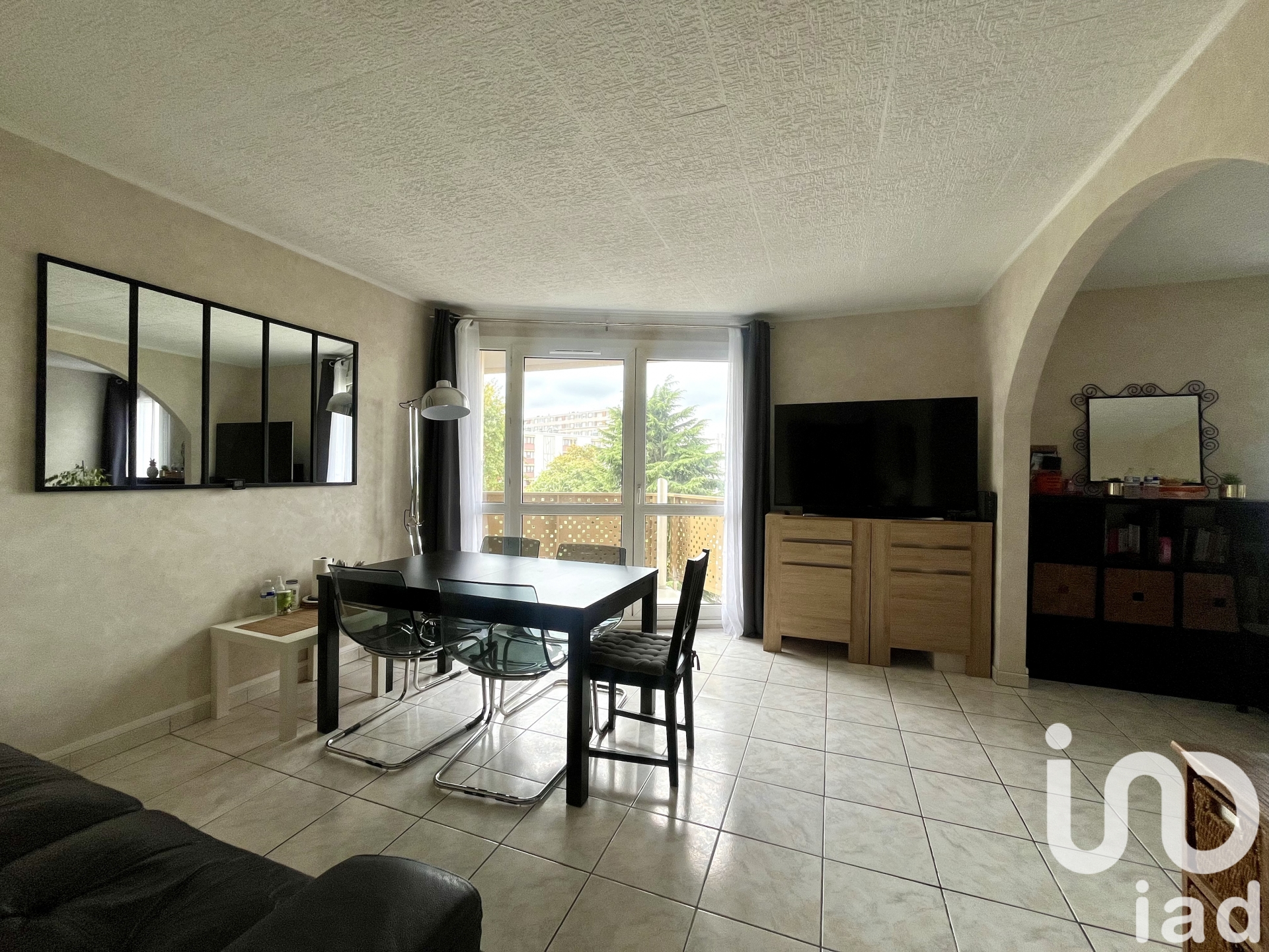 Vente appartement à Longjumeau (91160) : appartement 4 pièces 70 m² — 6