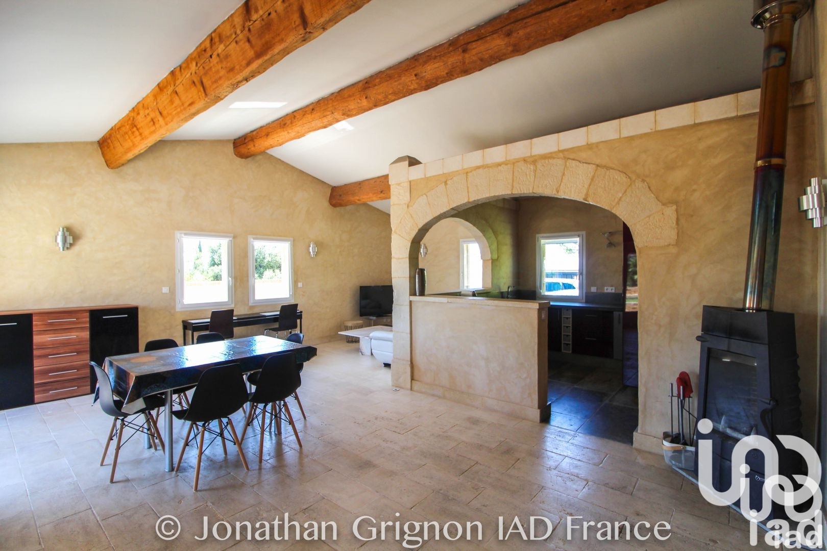 Vente maison à Saint-Maximin (30700) : maison traditionnelle 7 pièces 174 m² - 2101360 — 6