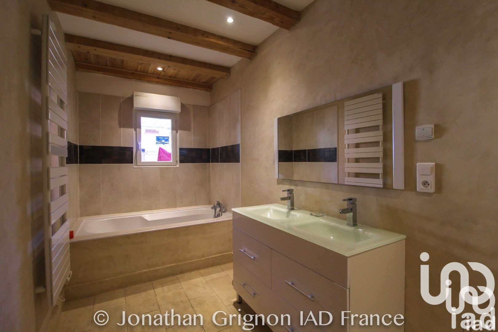 Vente maison à Saint-Maximin (30700) : maison traditionnelle 7 pièces 174 m² - 2101360 — 13