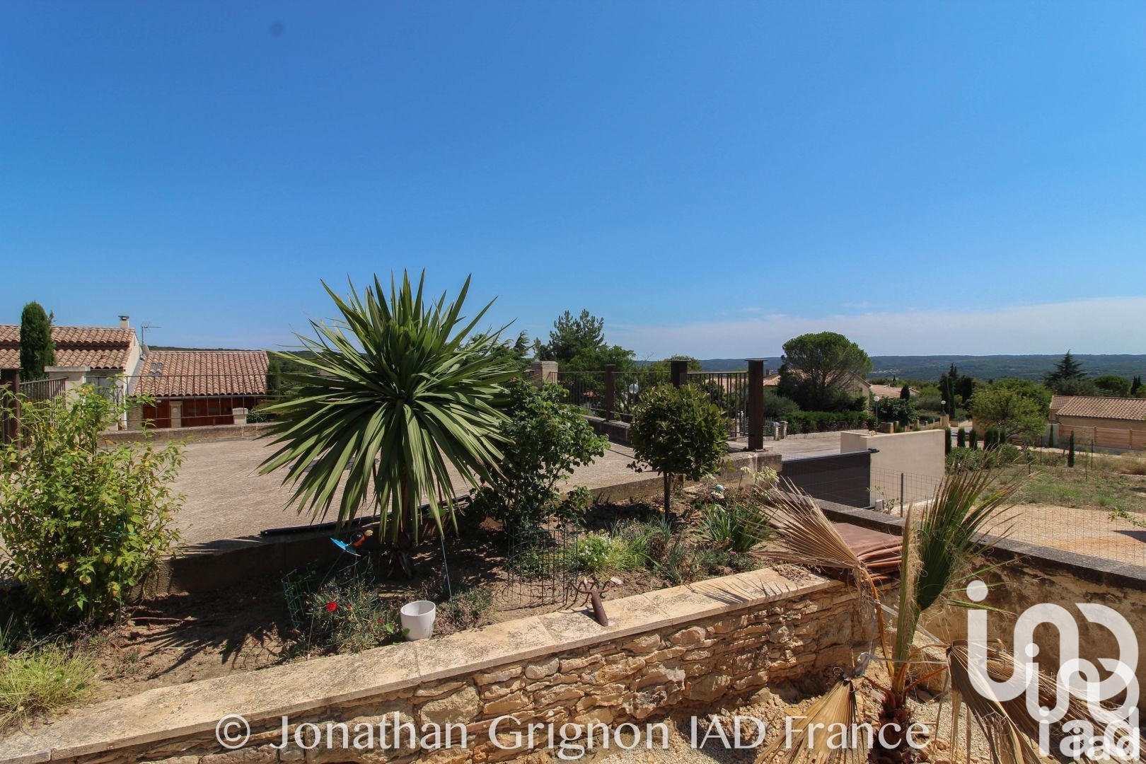 Vente maison à Saint-Maximin (30700) : maison traditionnelle 7 pièces 174 m² - 2101360 — 16