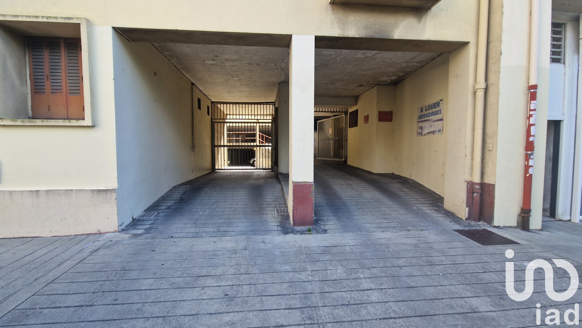 Vente Garage 16 m&sup2;