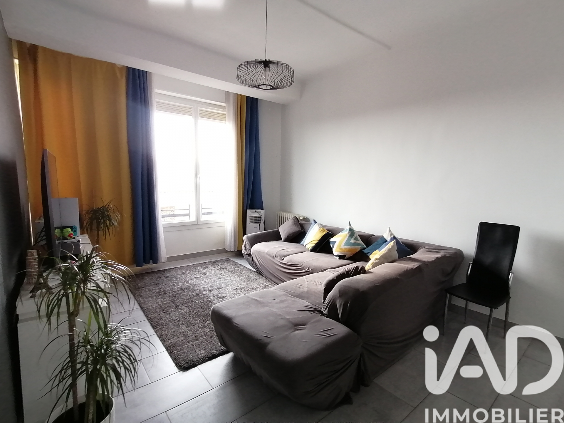 Vente appartement à Toulon (83200) : appartement 3 pièces 69 m² — 2
