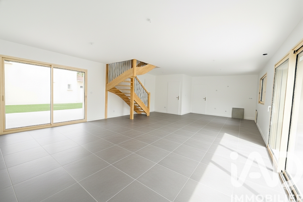 Maison à vendre à Saubens — 334 800 € — IAD France