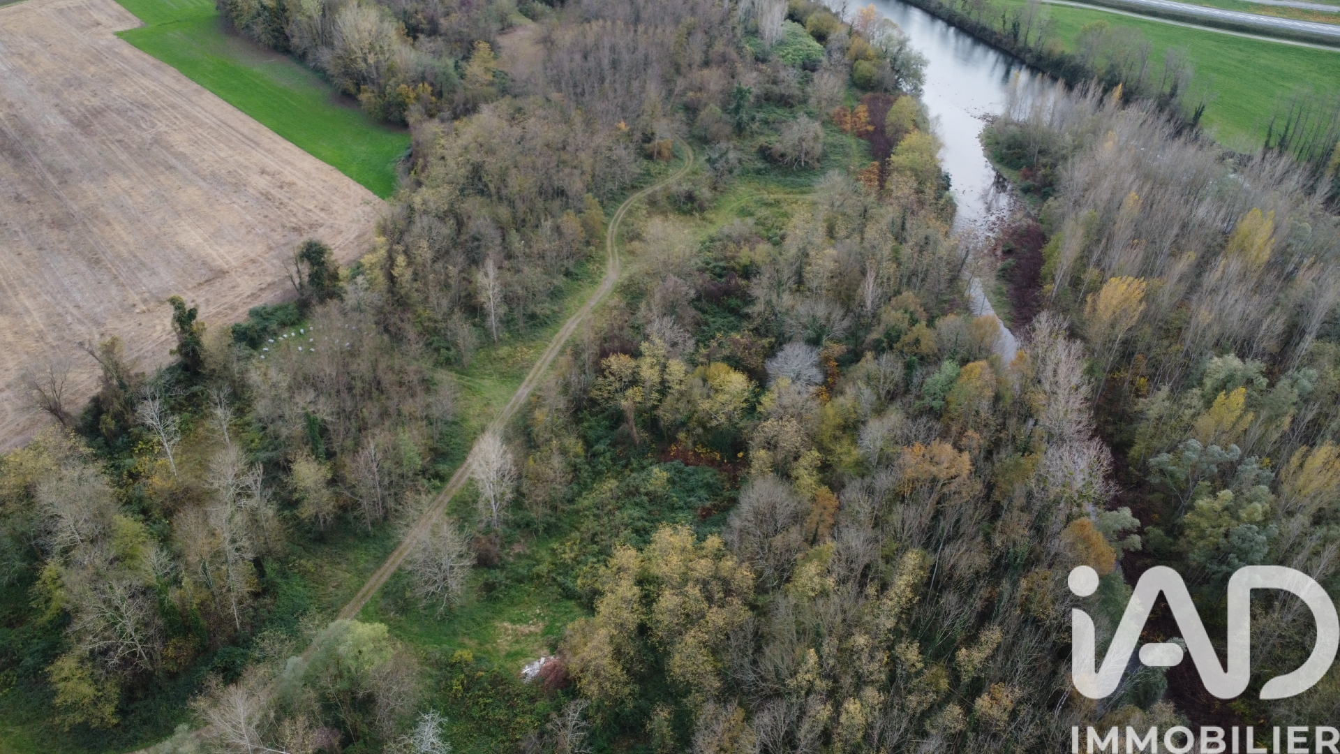 Vente Terrain 91 639 m²