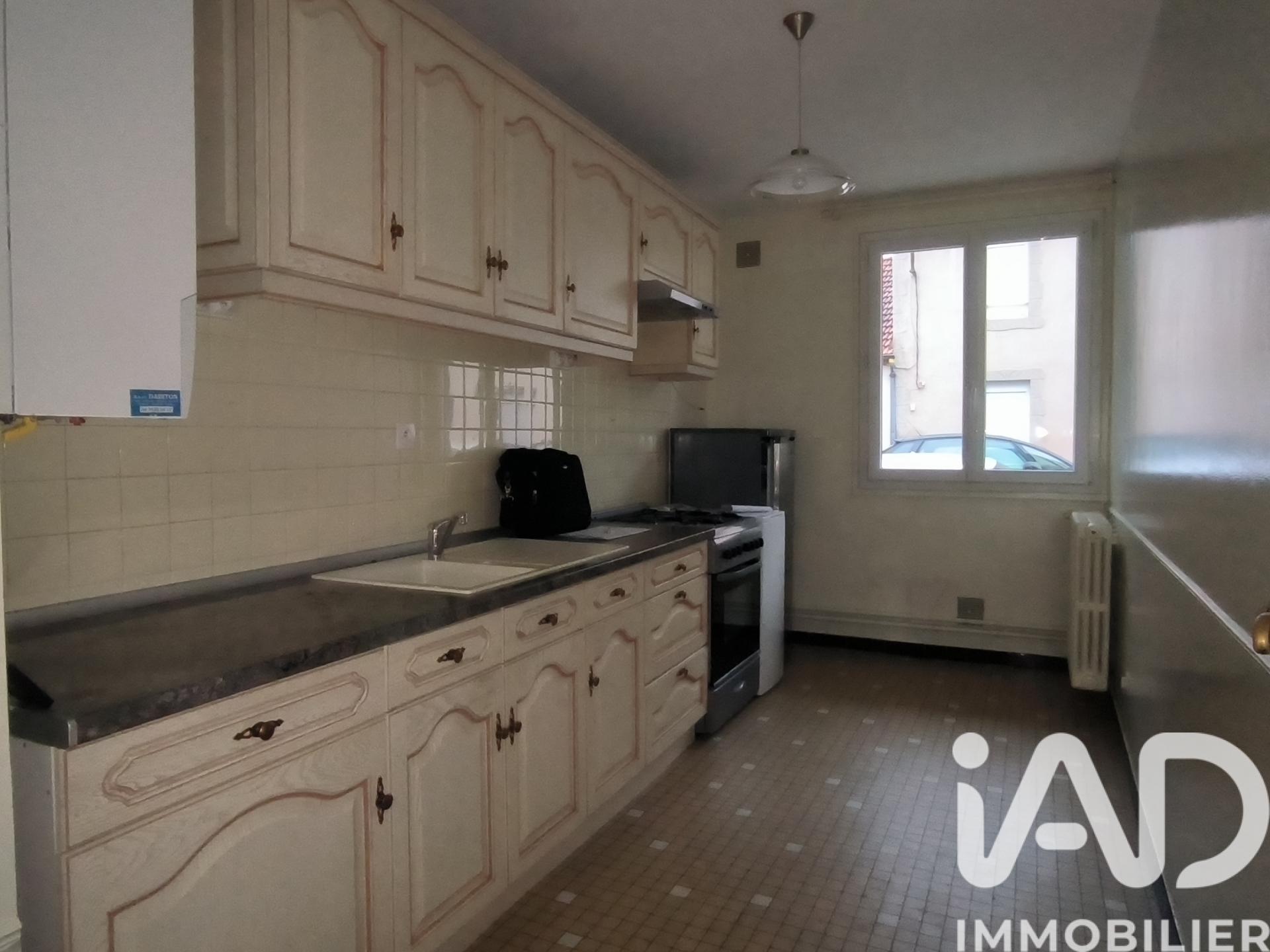Vente appartement à Montluçon (03100) : appartement 2 pièces 53 m² — 2