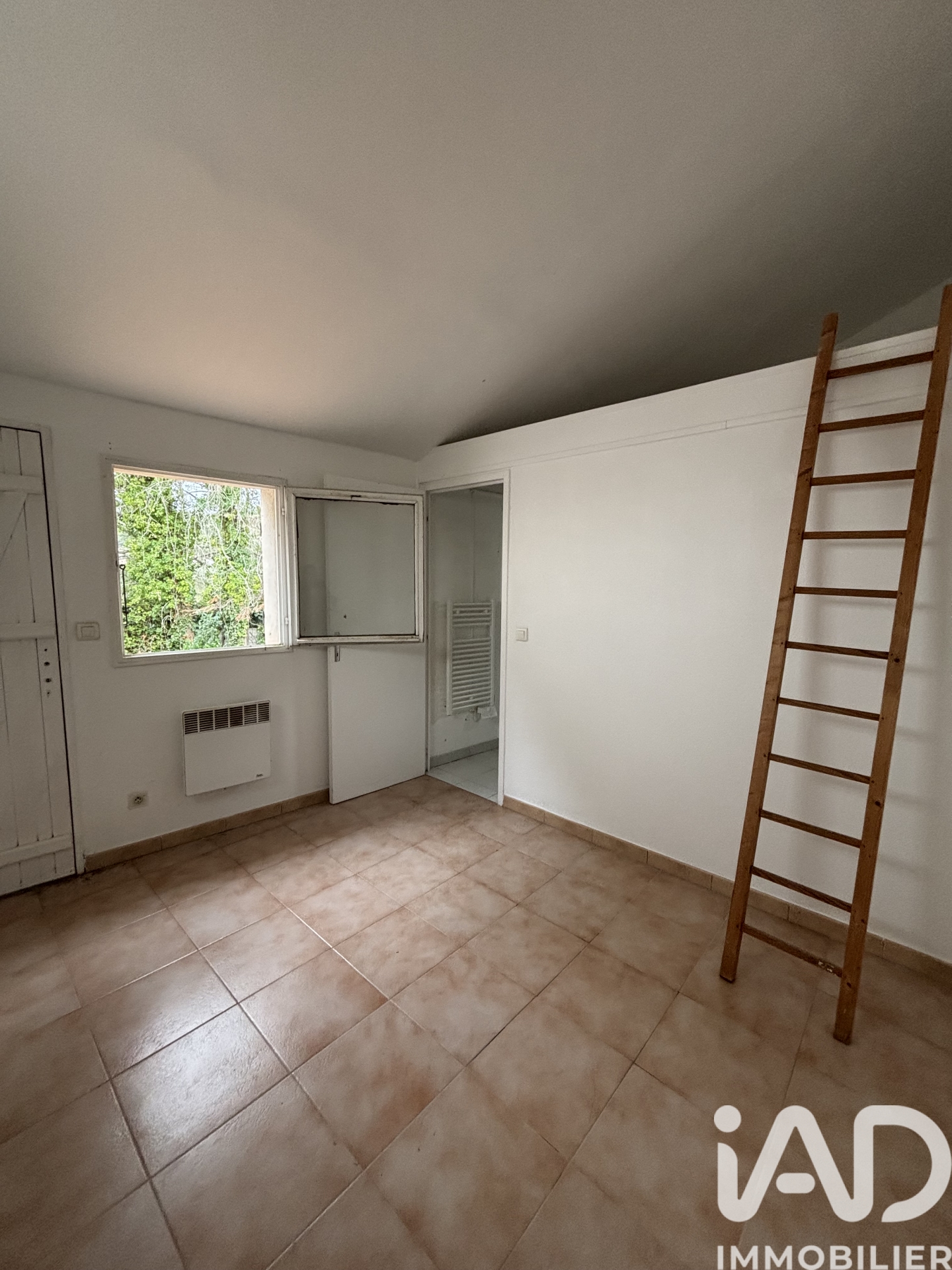Vente appartement à Pélissanne (13330) : appartement 2 pièces 34 m² — 4