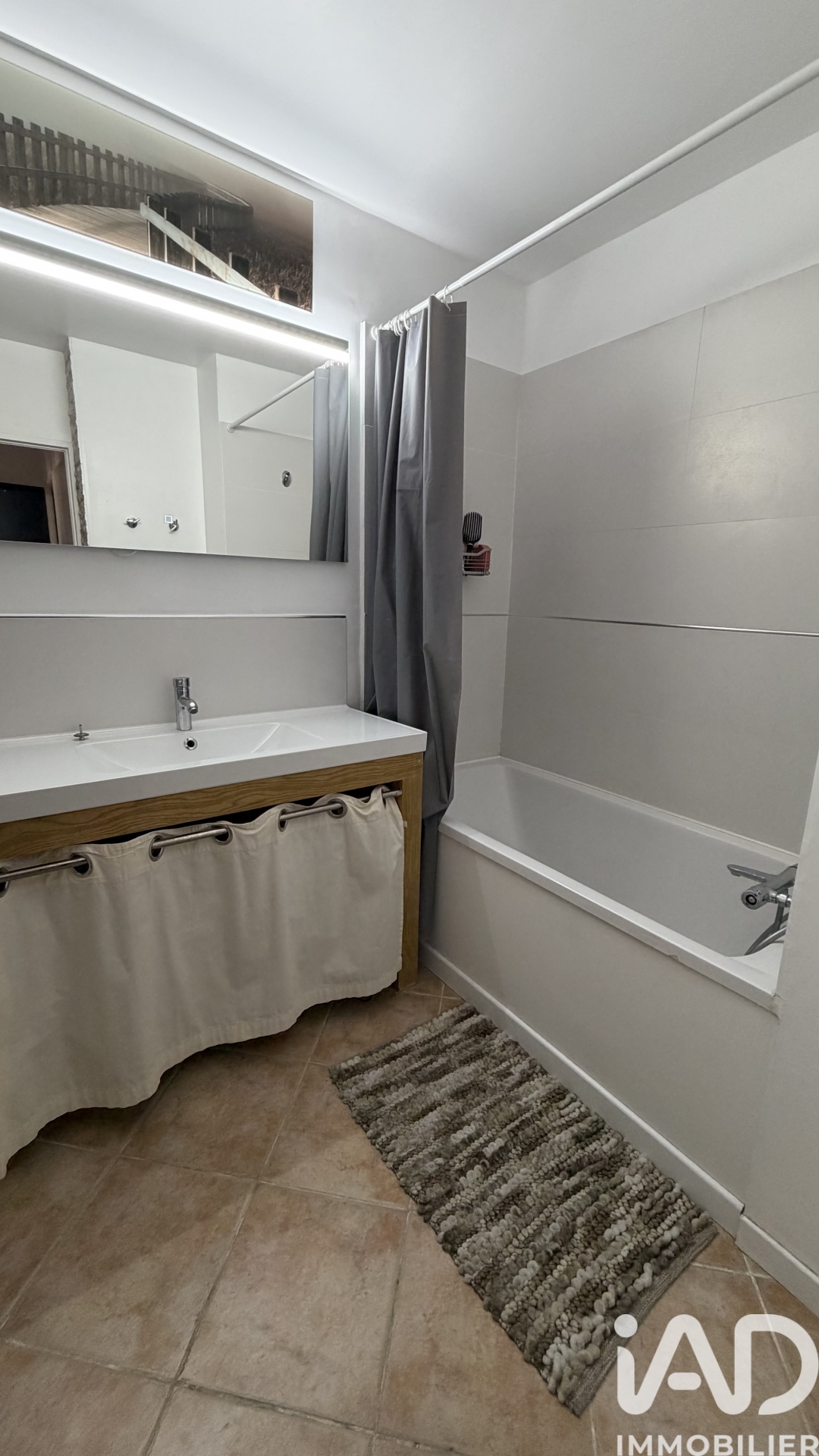 Vente appartement à Vitrolles (13127) : appartement 5 pièces 98 m² — 13