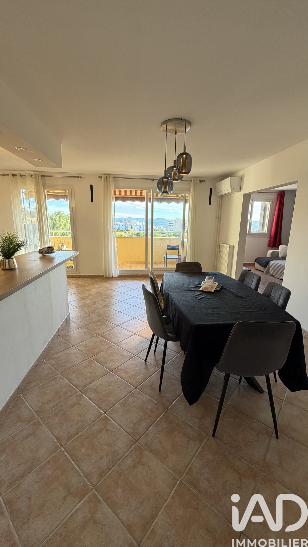 Vente appartement à Vitrolles (13127) : appartement 5 pièces 98 m² — 14