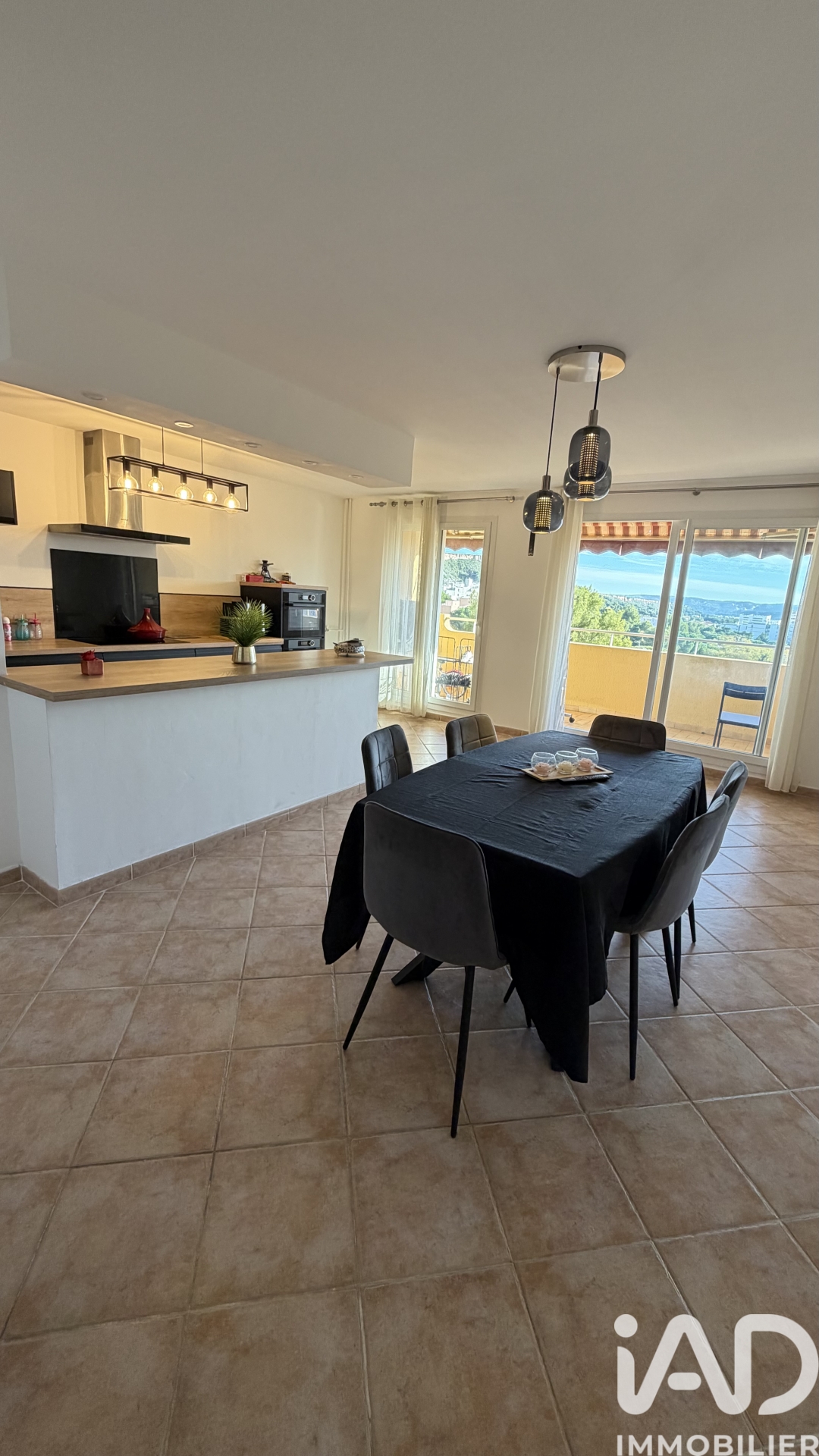Vente appartement à Vitrolles (13127) : appartement 5 pièces 98 m² — 15