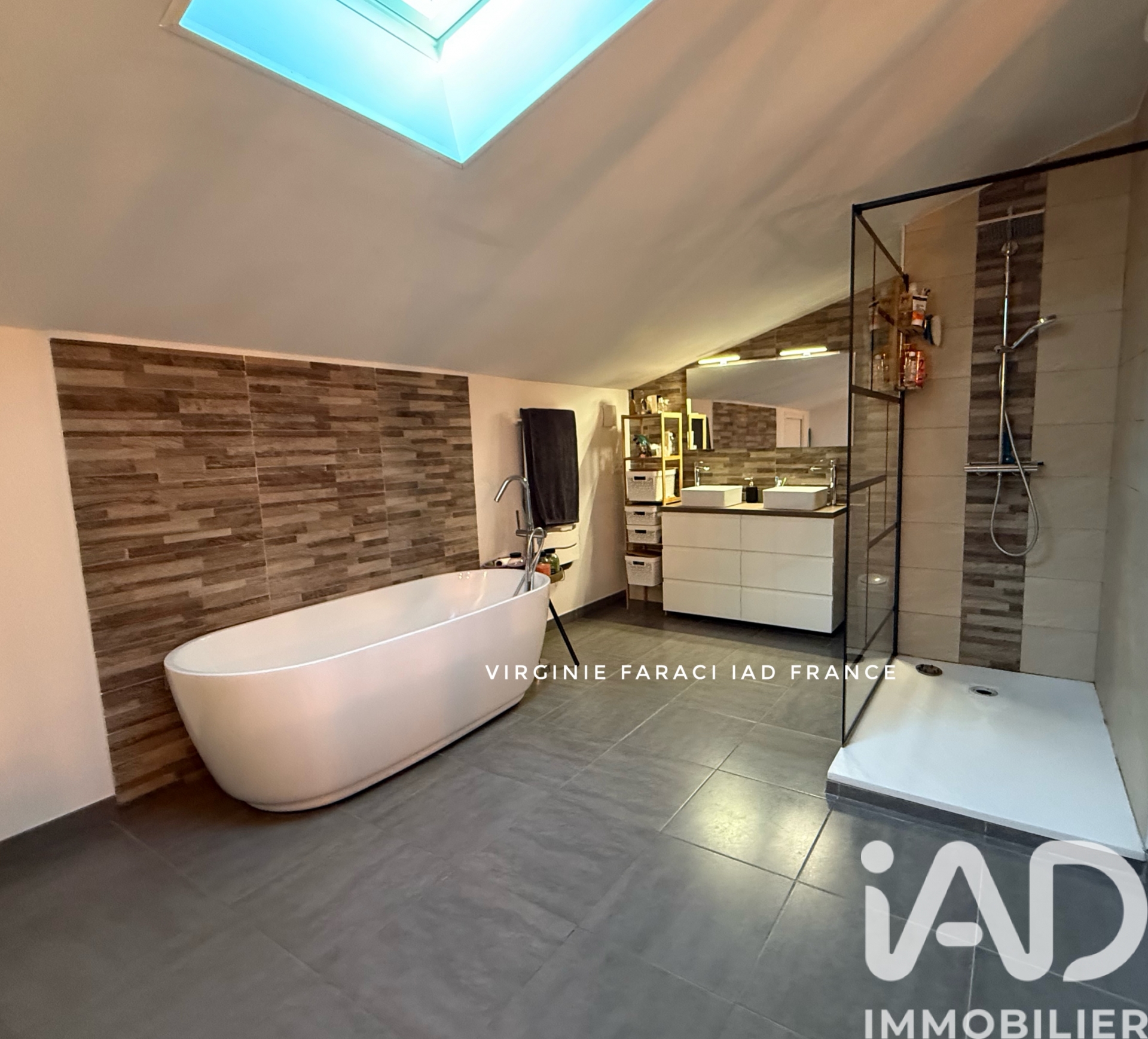 Vente maison à Le Castellet (83330) : maison traditionnelle 4 pièces 110 m² - 1898689 — 15