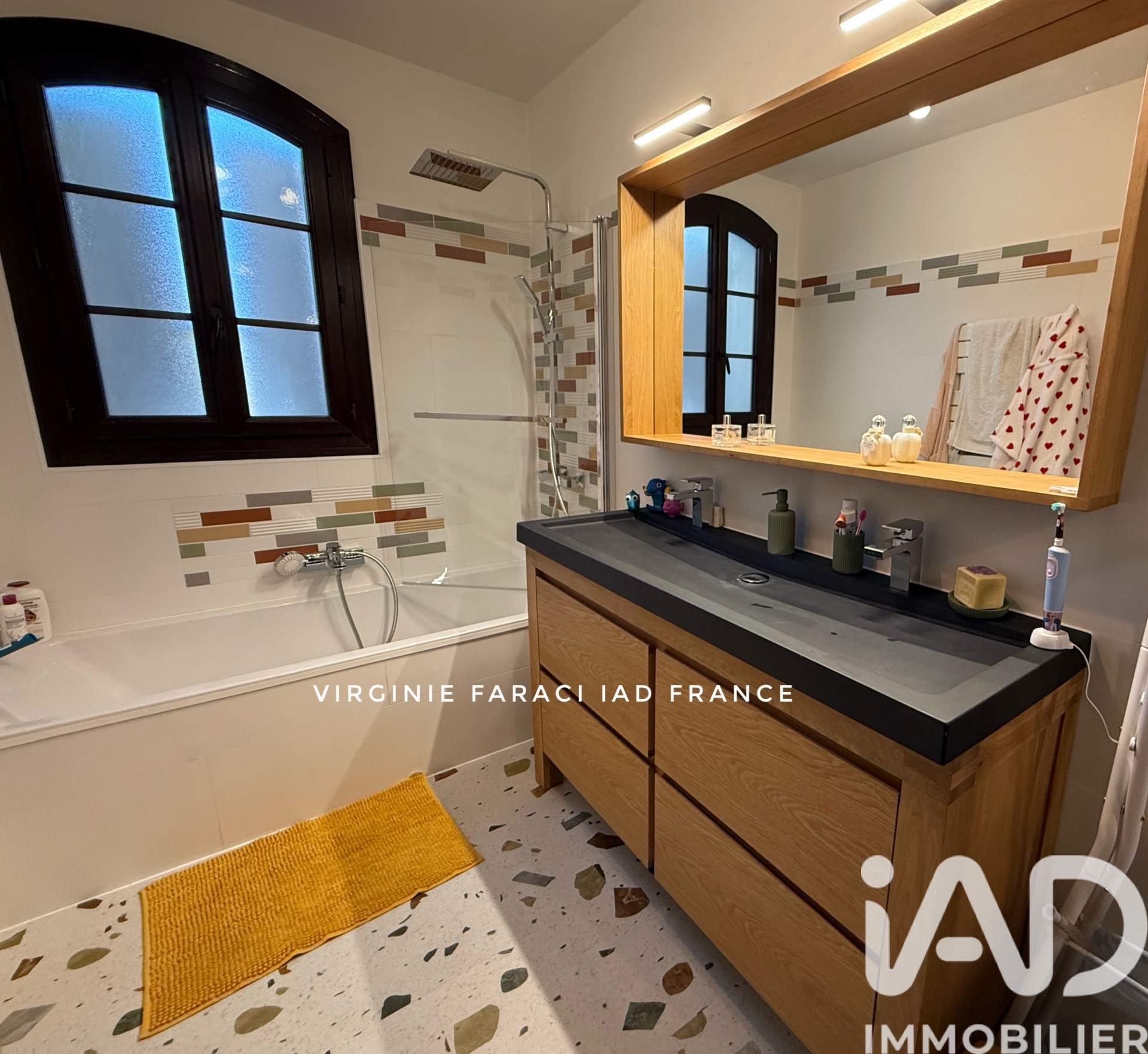 Vente maison à Le Castellet (83330) : maison traditionnelle 4 pièces 110 m² - 1898689 — 8