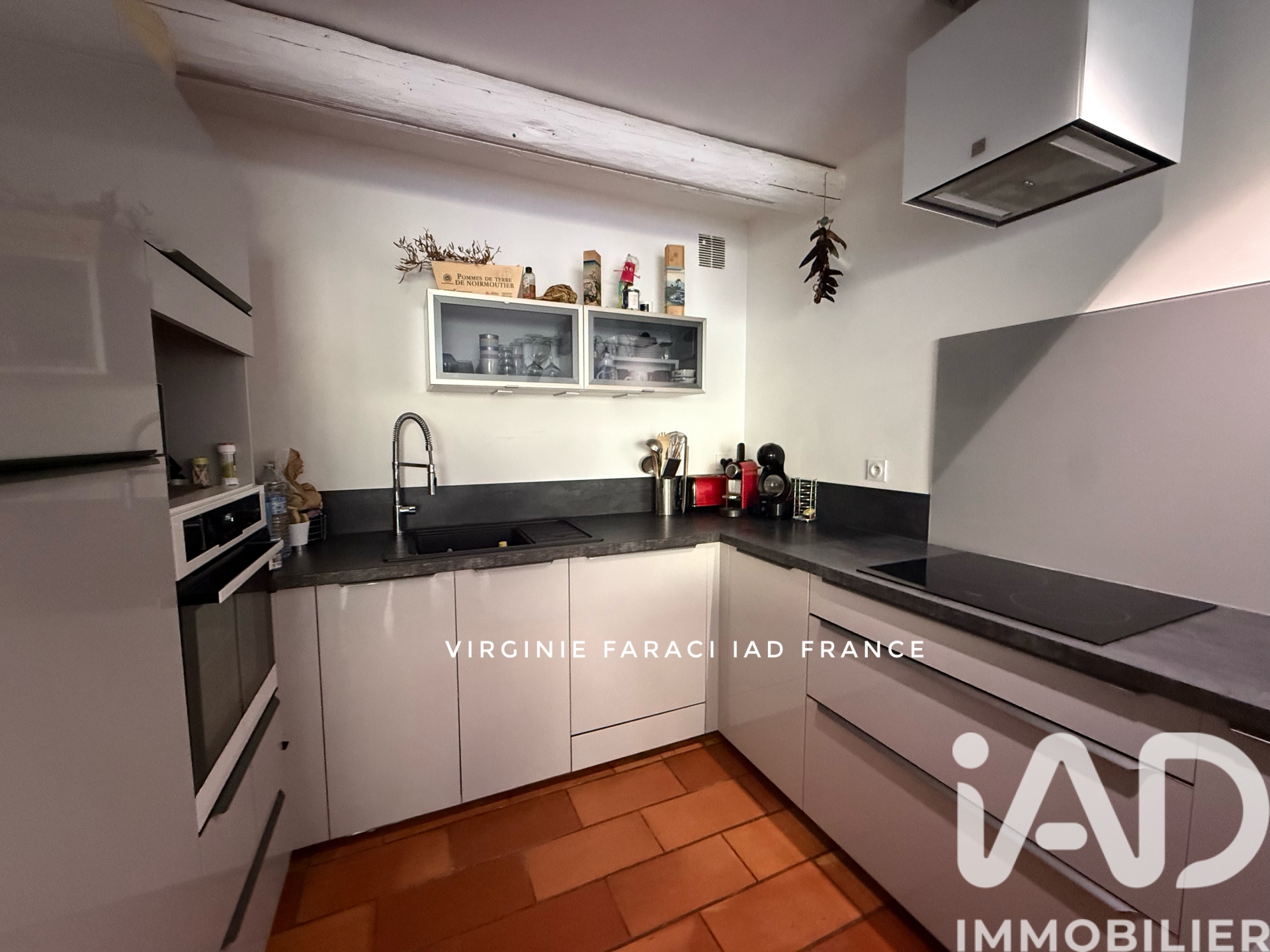 Vente maison à Le Castellet (83330) : maison traditionnelle 4 pièces 110 m² - 1898689 — 25