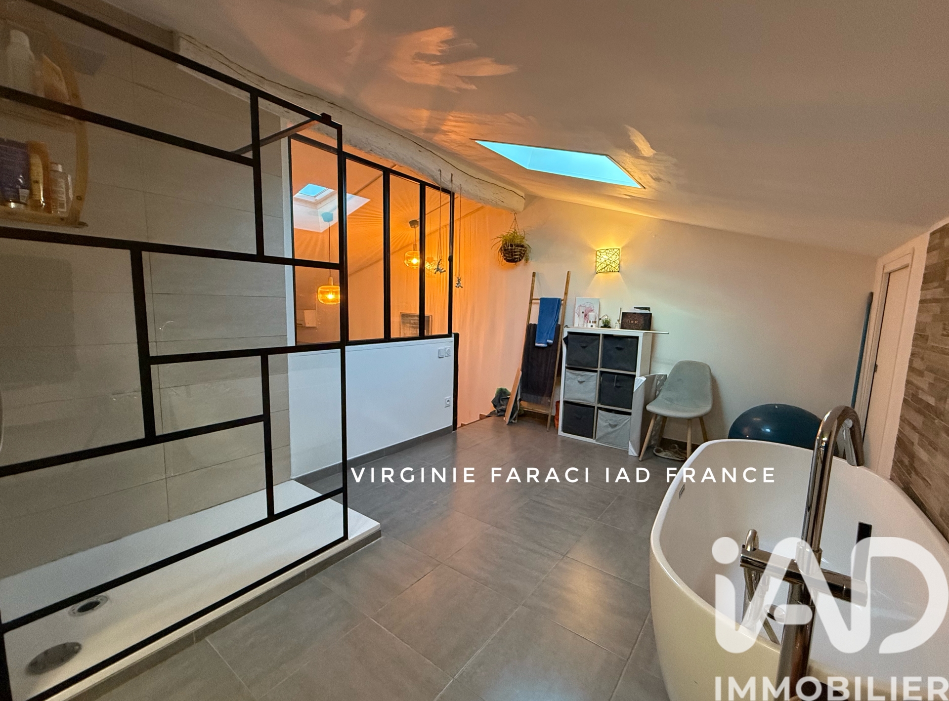 Vente maison à Le Castellet (83330) : maison traditionnelle 4 pièces 110 m² - 1898689 — 5