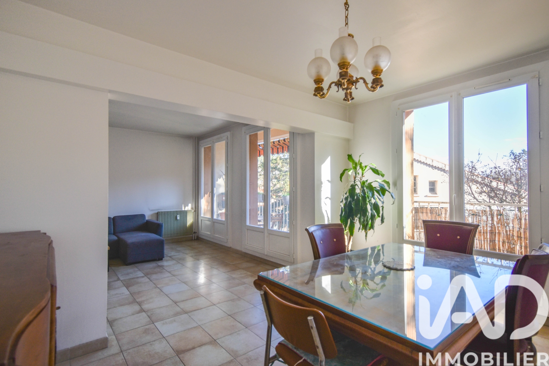 Vente appartement à Auriol (13390) : appartement 5 pièces 96 m² — 8