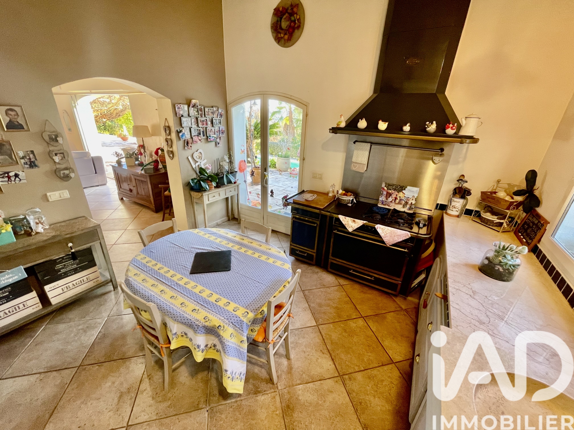 Vente maison à La Motte (83920) : mas 6 pièces 240 m² - 2106068 — 8
