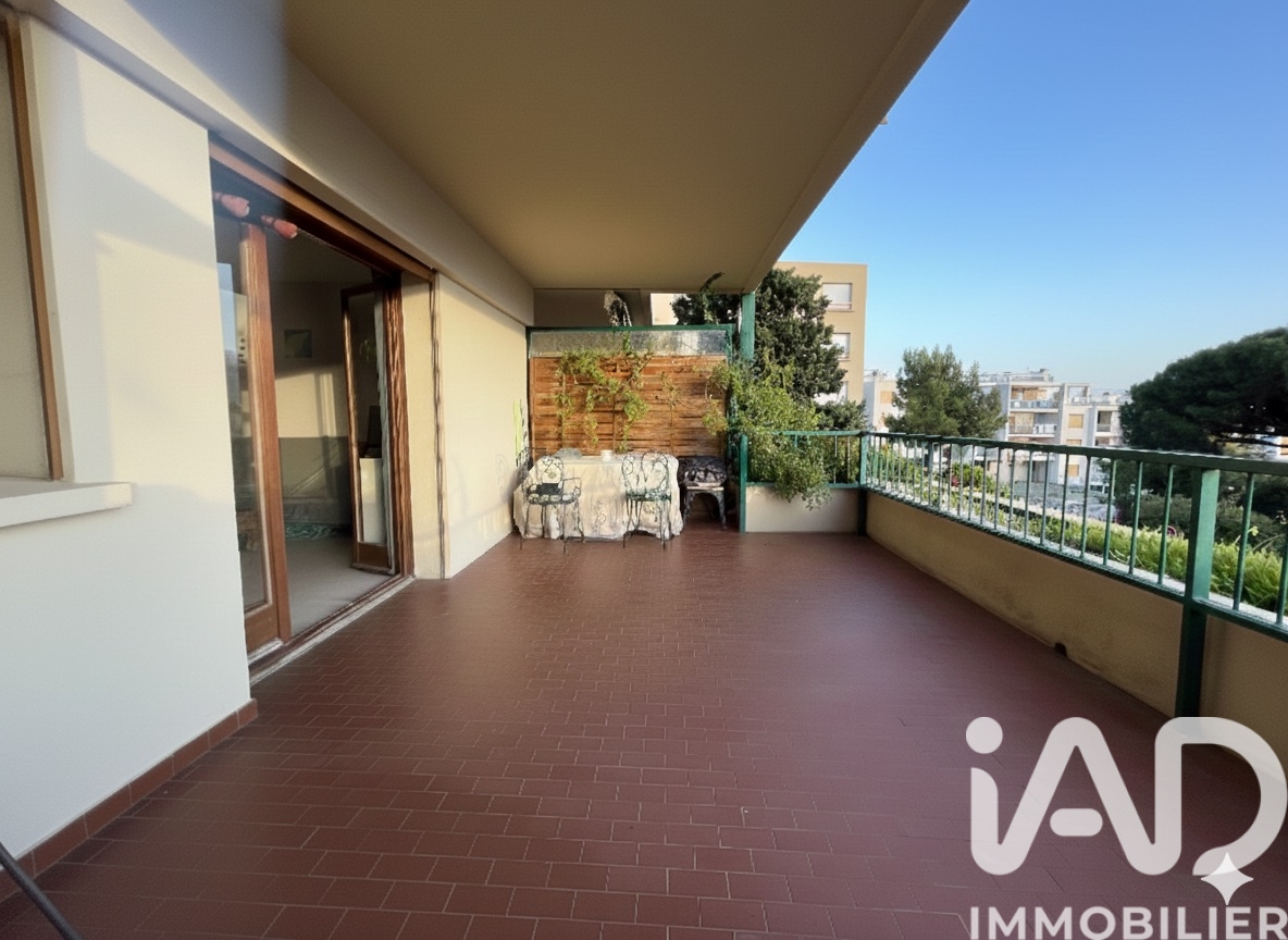 Appartement à vendre à Cavalaire-sur-Mer — 245 000 € — IAD France