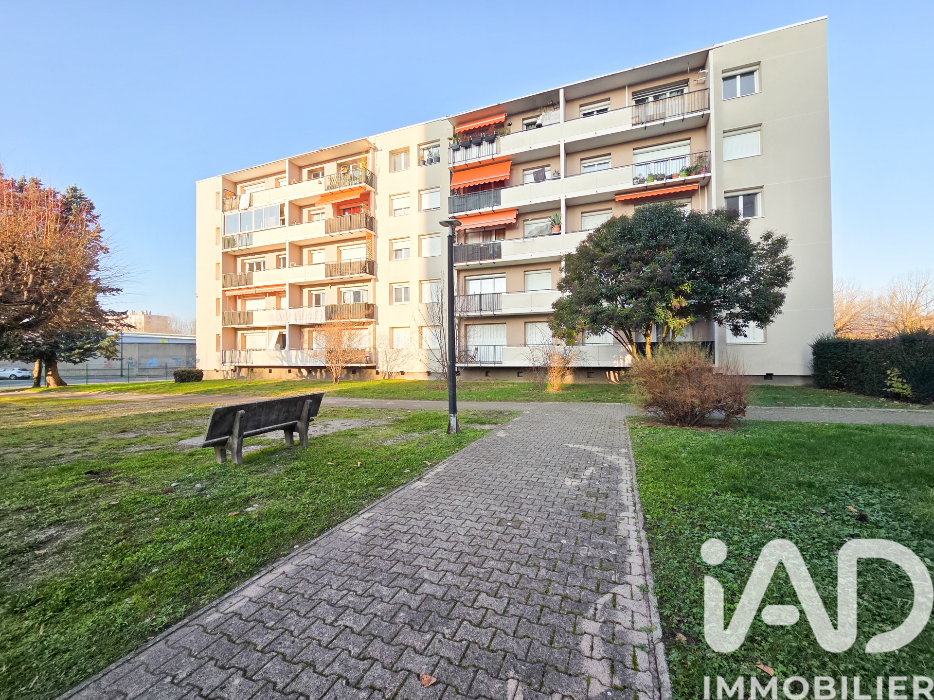 Vente appartement à Grenoble (38100) : appartement 5 pièces 78 m² — 2
