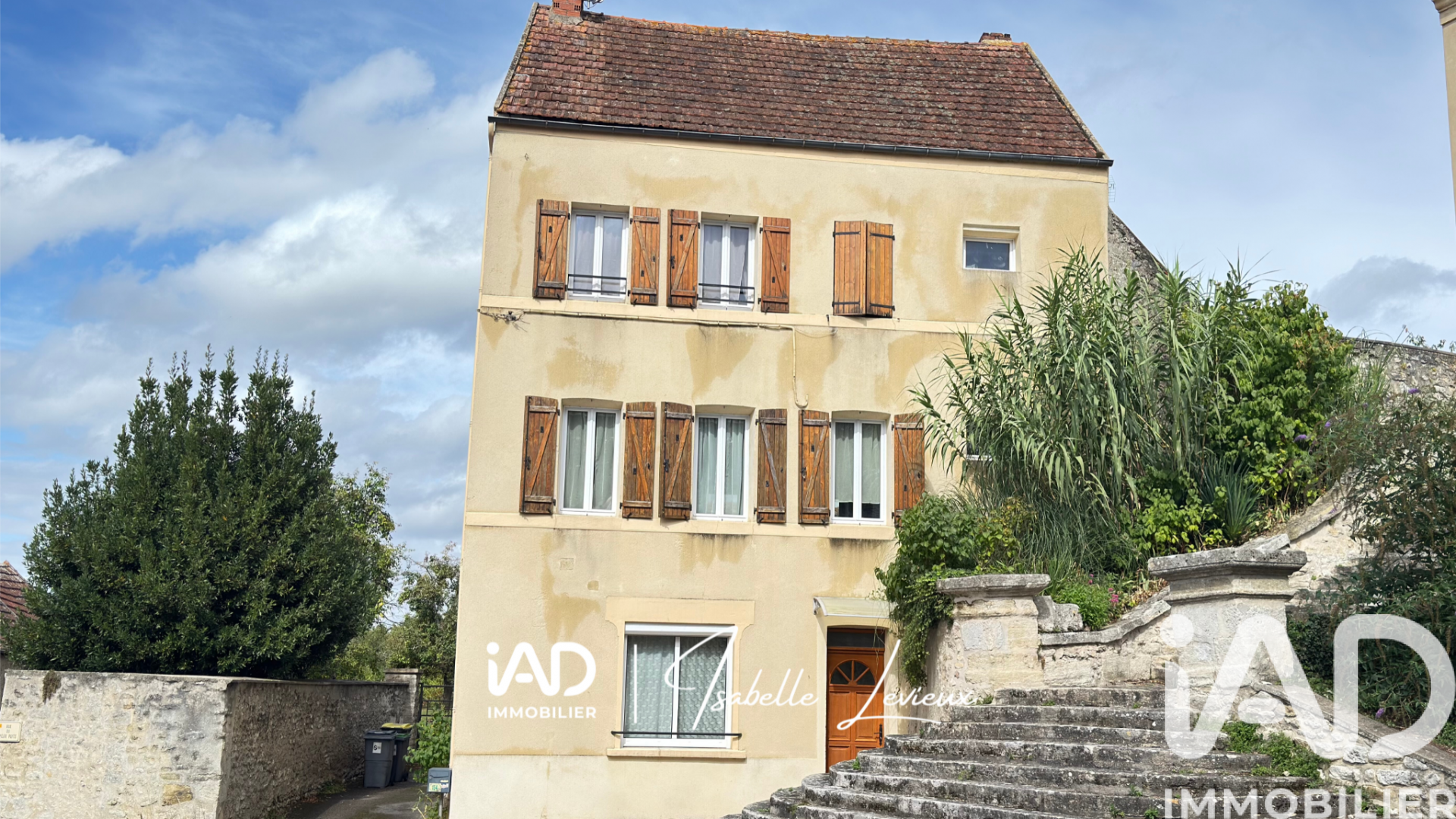 Vente Maison de village 8 pièces