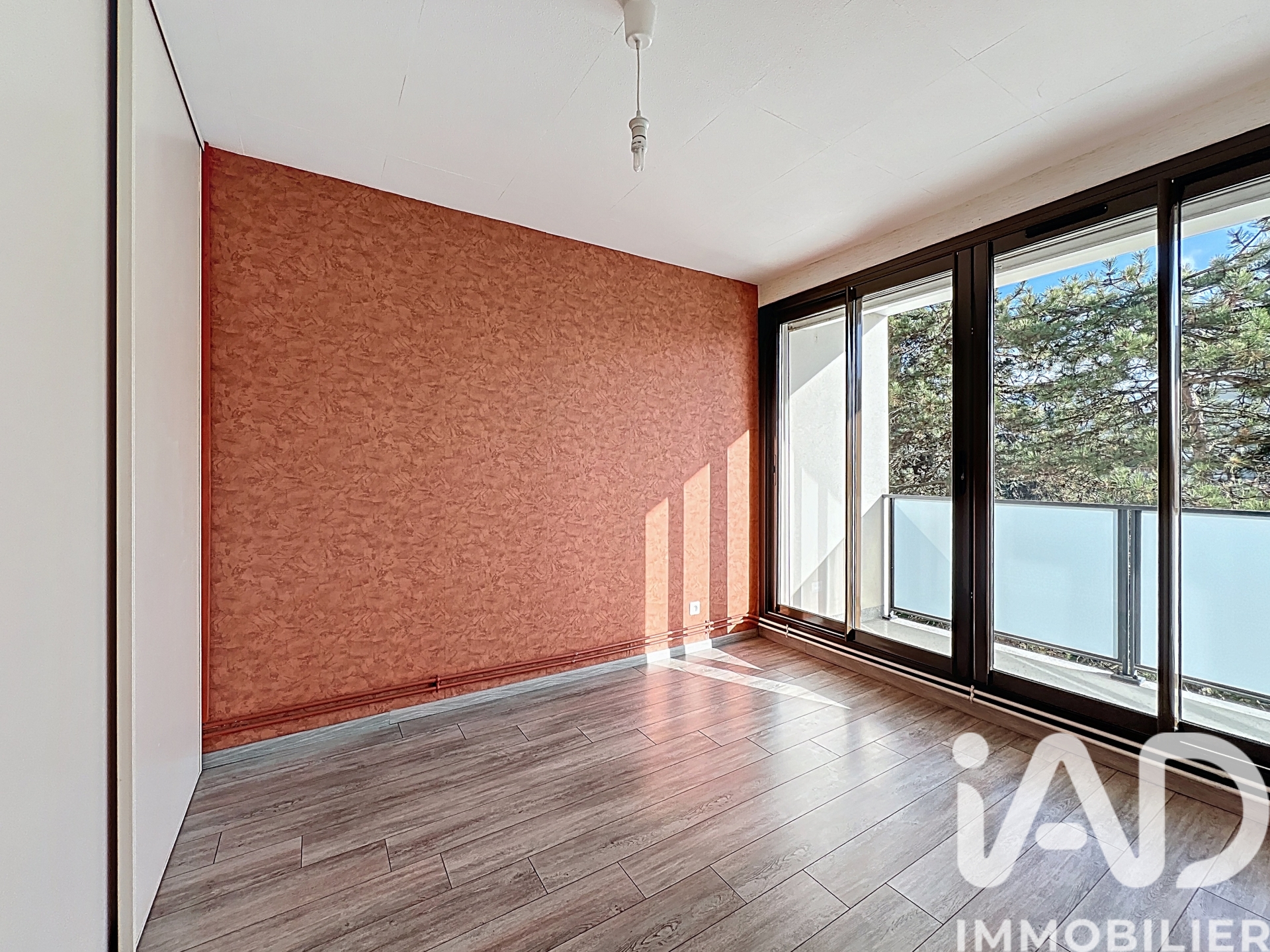 Vente appartement à Échirolles (38130) : appartement 5 pièces 88 m² - 2099637 — 4