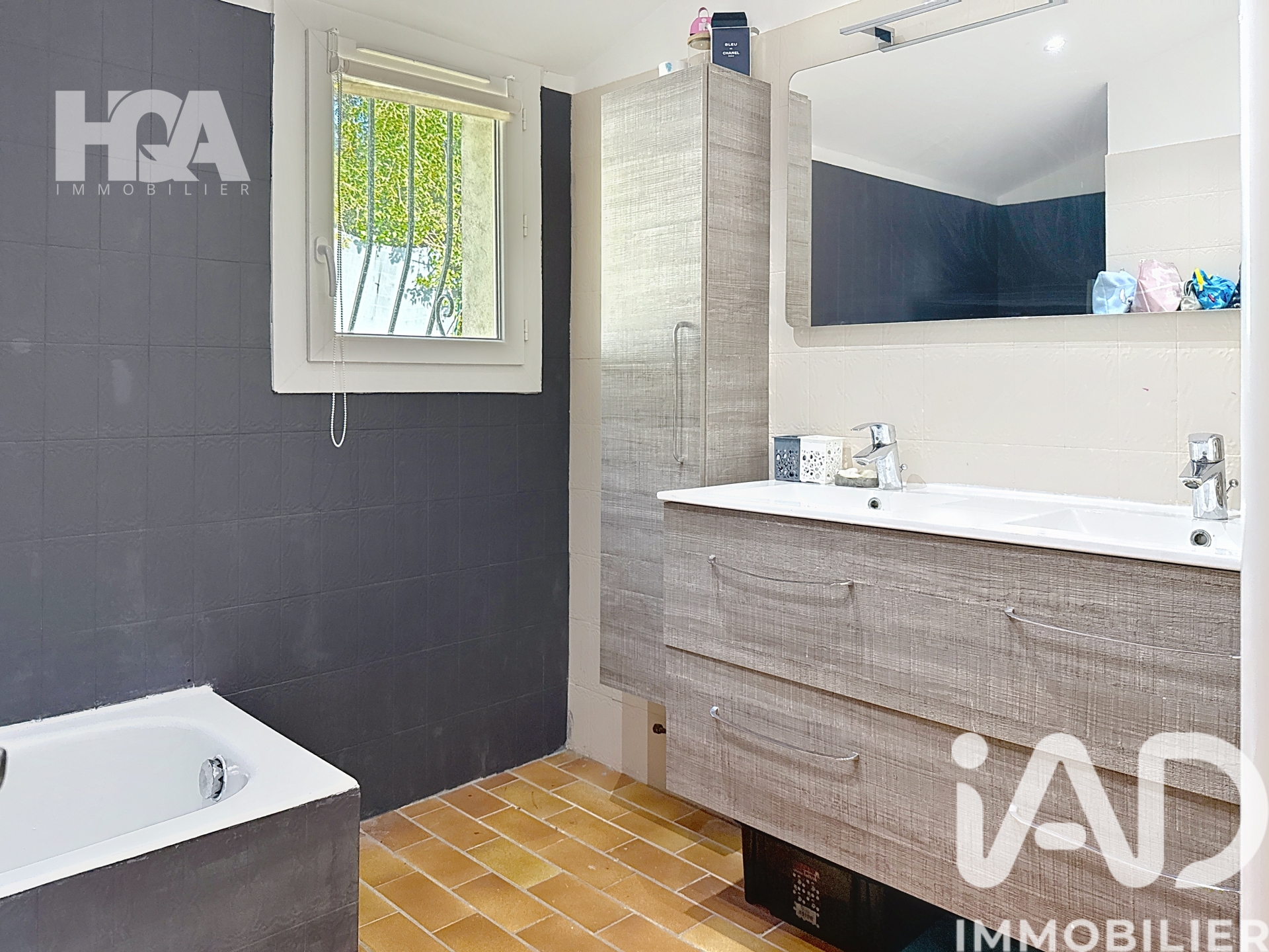 Vente maison à Le Lavandou (83980) : maison 6 pièces 142 m² - 1991510 — 7